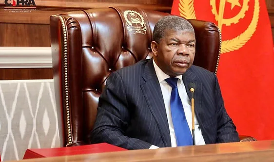 João Lourenço chairs the first Council of Ministers session